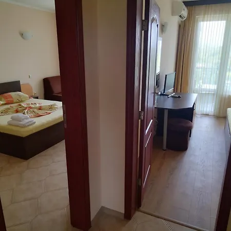 Kamelia Casa de hóspedes 4*