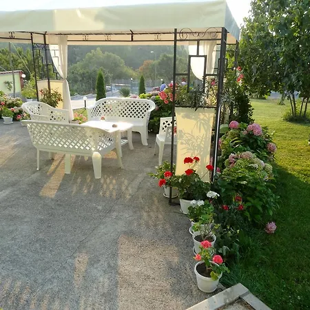 Kamelia Casa de hóspedes 4*