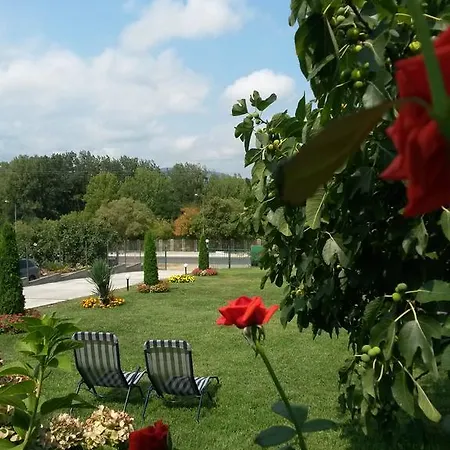 Casa de hóspedes Kamelia 4*