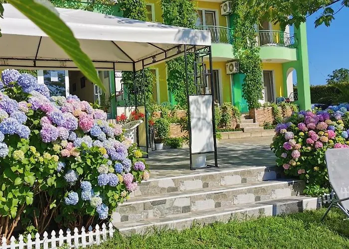 Gasthuis Kamelia Ahtopol